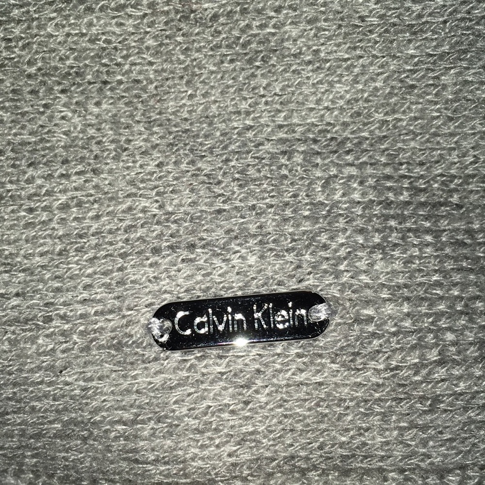 Scarf - Picture 2 of 3